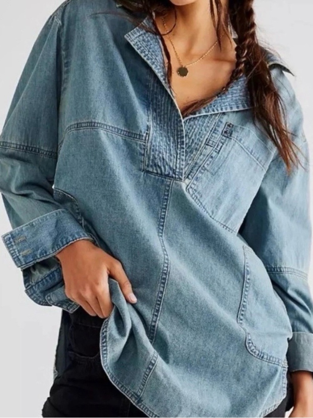 Women’s Blue Washed V-Neck Denim Pull Over Top